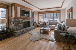 Luxury 4BD Village at Northstar Residence - Iron Horse South 412 Truckee